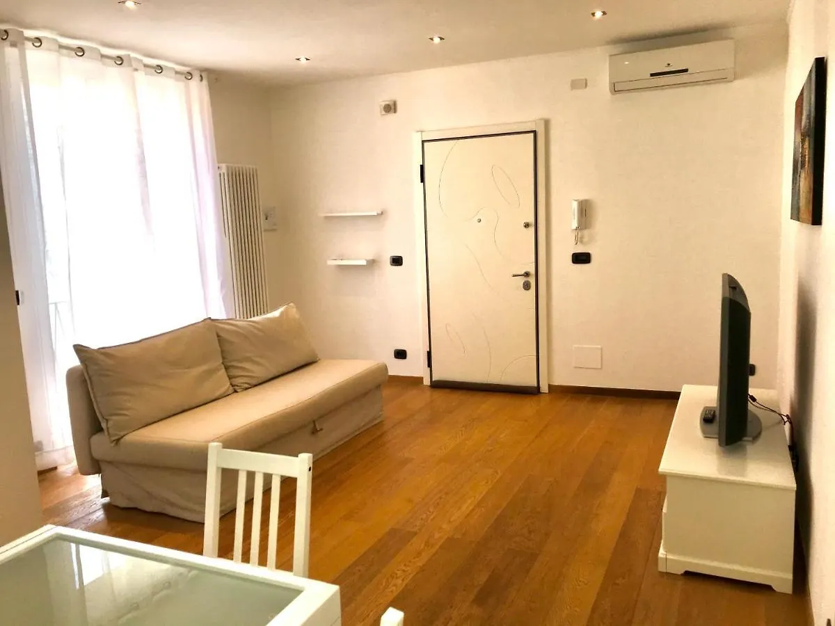 Savona Beach House 0*,  Italy